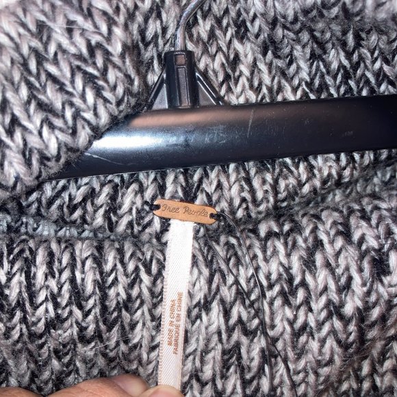 NWT Free People Shrug Cowl Neck Size XS/S Mesh Lace Fringe Wool Gray Black - Picture 6 of 11